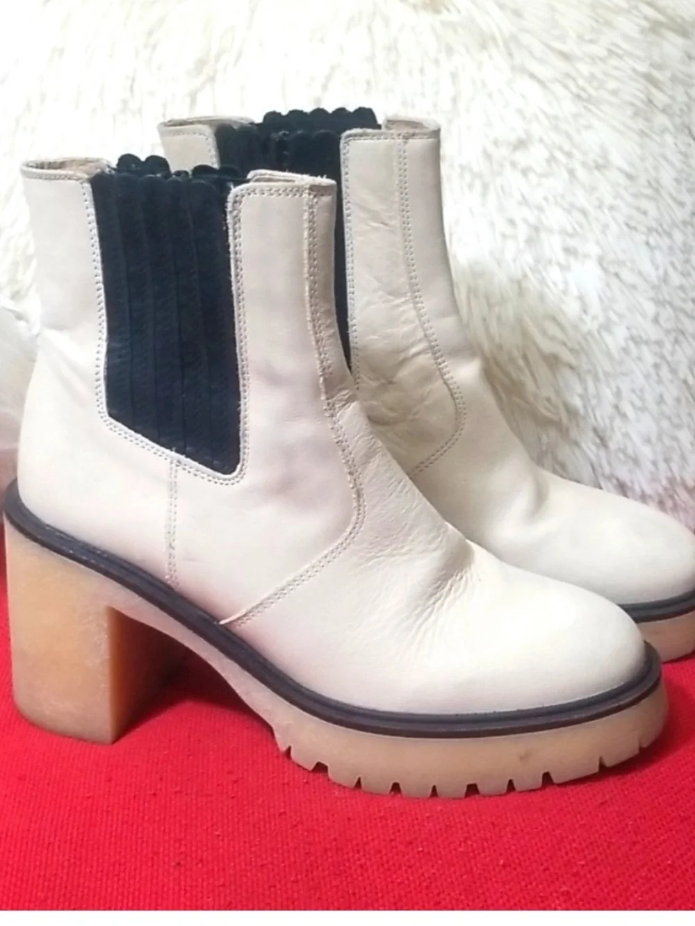 Free People White Chelsea Heeled Ankle Boots with Black Elastic